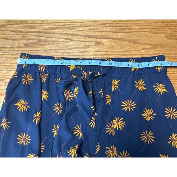 Madewell Pull-On Tie Shorts in Fresh Daisies Size M - Picture 9 of 10